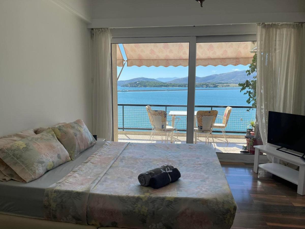 Marine Apartment With Sea & Port View! فولوس المظهر الخارجي الصورة
