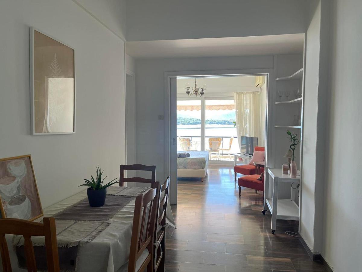 Marine Apartment With Sea & Port View! فولوس المظهر الخارجي الصورة