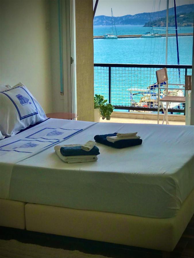 Marine Apartment With Sea & Port View! فولوس المظهر الخارجي الصورة