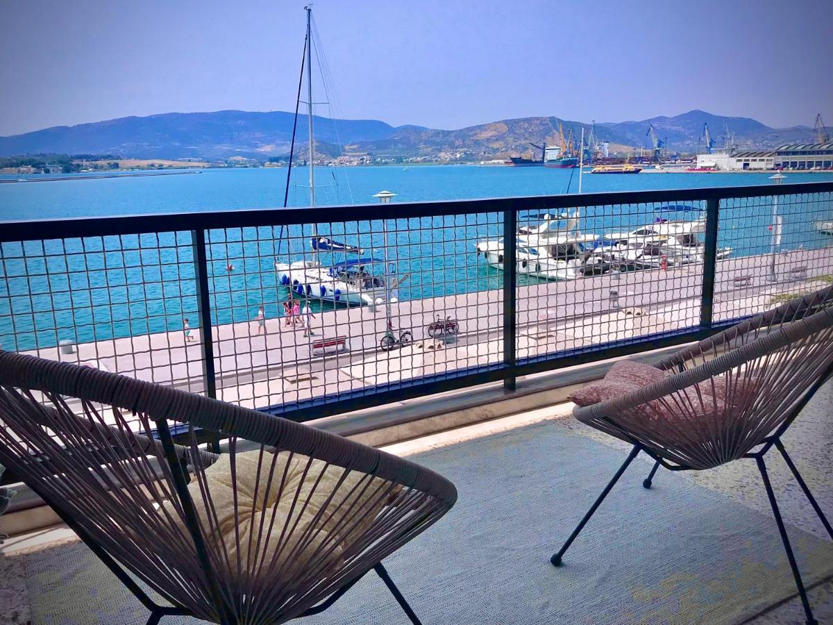 Marine Apartment With Sea & Port View! فولوس المظهر الخارجي الصورة